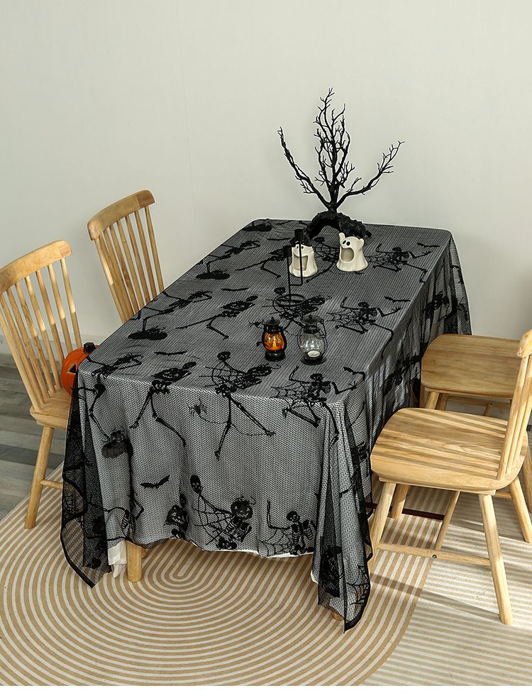 Schwarze Halloween-Spitzentischdecke – Gothic-Spinnennetz-Netzstoff (120 x 180 cm) | Spukhaus-Dekoration, Hexenparty, Horror-Themen-Dekoration_voghion.com