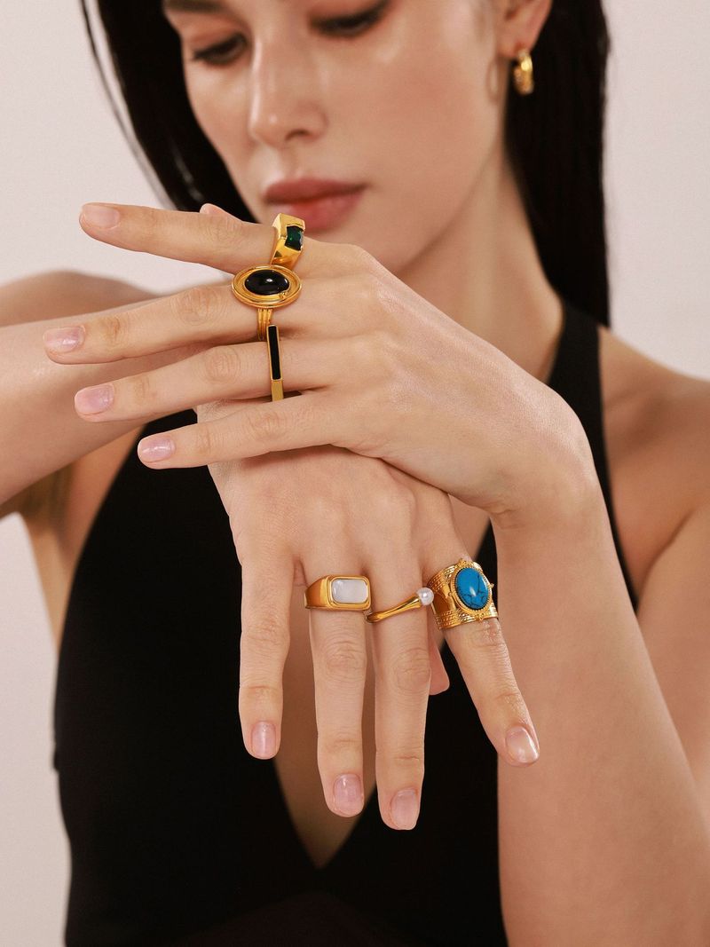 Anello da donna con zircone intarsiato, anello alla moda, personalità, in acciaio inossidabile, colore preservante, anello per indice, combinazione di marea_voghion.com