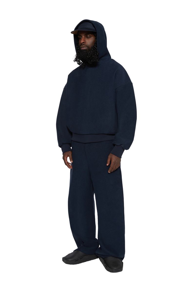 Ropa para hombre: Trajes holgados con hombros caídos, sudaderas con dobladillo acanalado, cinturones elásticos con cordón oculto y pantalones deportivos._voghion.com