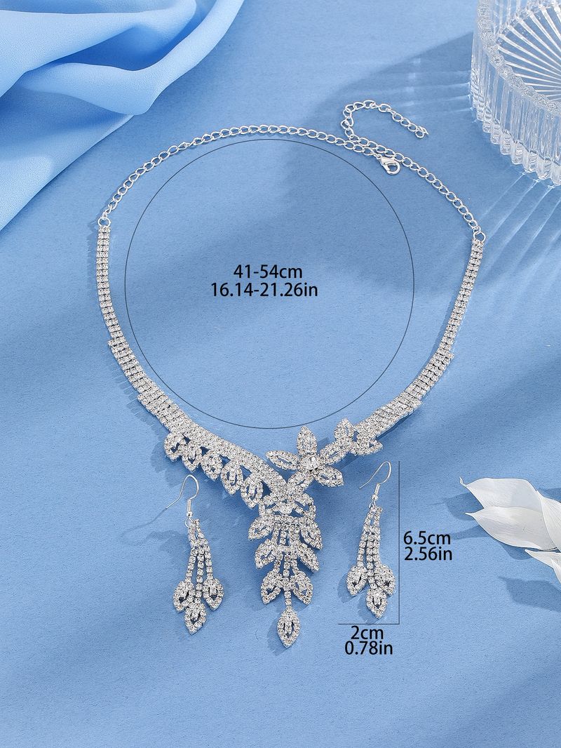 halsbandsset örhänge smyckesset bankettklänningsset halsband moderiktigt brudsmycken_voghion.com