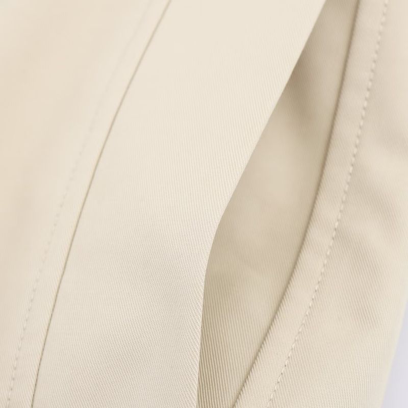 Trench doppiopetto con collo corto in pelliccia, stile autunno inverno 2025, donna F611776_voghion.com