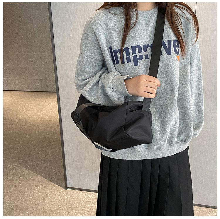 Bagage & Tassen Koerierstas Modieuze High End Fitnesstas Dames Kleine Horizontale Stijl Casual Effen Kleur Een Schouder Forenzen Toast Tas_voghion.com