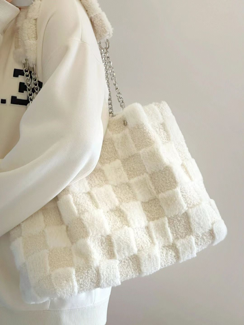 Pequena bolsa de ombro de pelúcia branca de leite casual bolsa de estudante outono e inverno grande capacidade versátil bolsa de axila_voghion.com