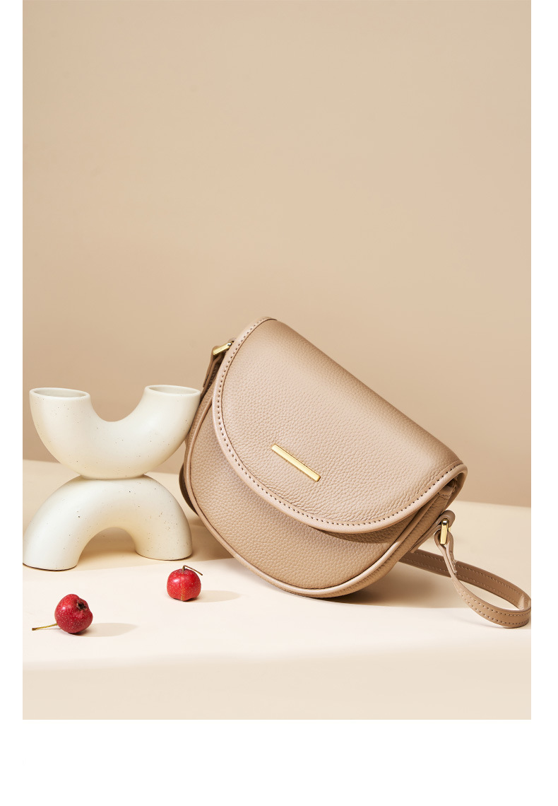Shoulder Bag 2023 Top Quality New Top Layer Cowhide Light Casual Mini Bag Summer All-match Messenger Bag High-end Women's Bag_voghion.com