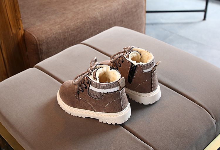 Moda outono e inverno Sapatos infantis acolchoados de algodão Botas Martin quentes para meninos Botas de neve retrô com zíper lateral para meninas_voghion.com