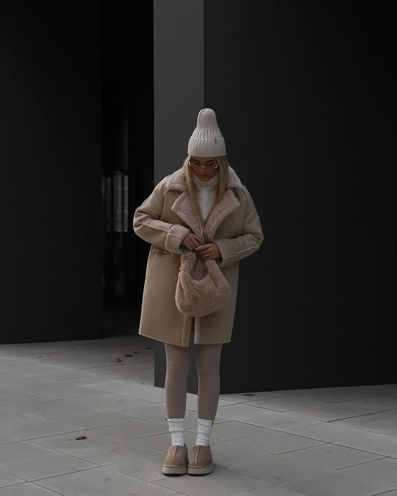 Damen-Strickjacke aus Wildleder mit Anzugkragen und langen Ärmeln und Plüschmantel_voghion.com