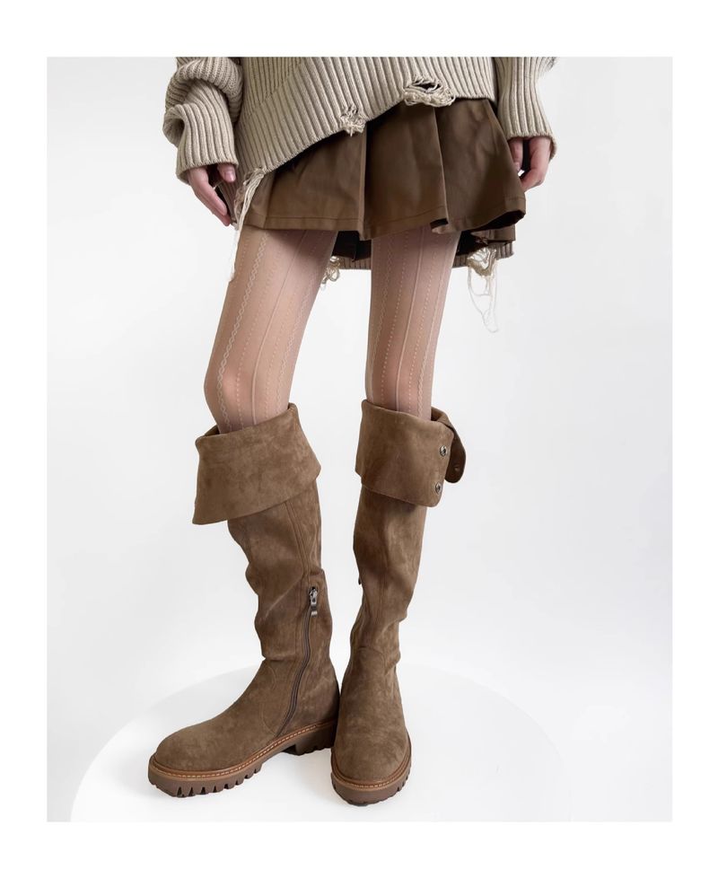 Rajstopy z koronki wiktoriańskiej – barokowe pończochy z siateczki w paski dla Lolity i Dark Academii (czarno-biało-lawendowe, rozmiar uniwersalny)_voghion.com