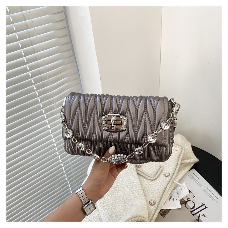 Fashionable and versatile niche chain bag one shoulder pleated diamond small fragrance style net celebrity ladies small bag ins shoulder bag_voghion.com