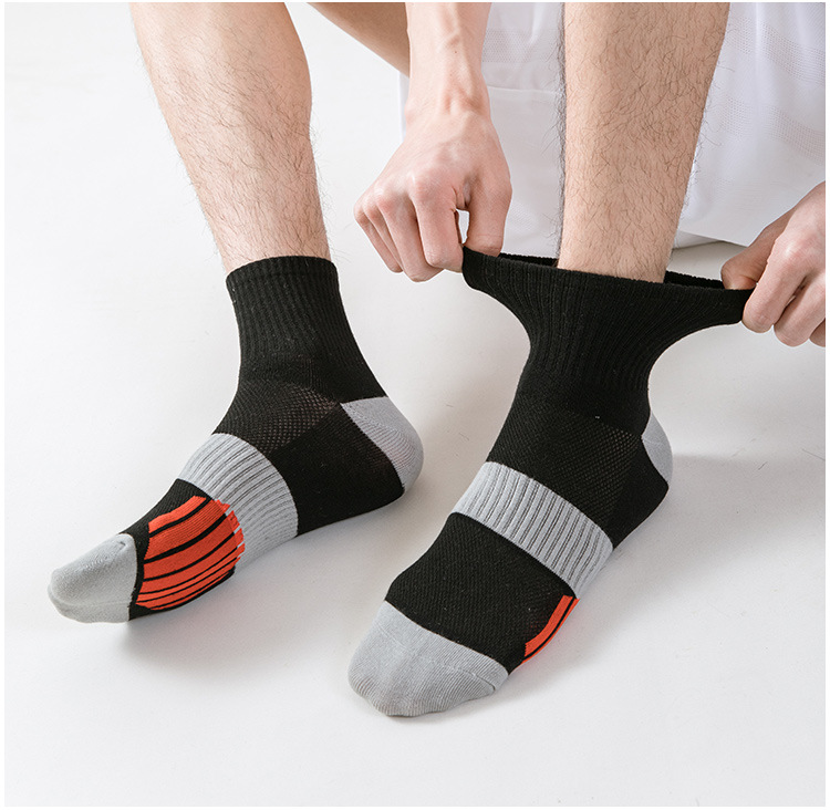Basketball-Socken aus Baumwolle, mittellang, schweißabsorbierend und desodorierend, professionelle Laufsocken mit hohem Schaft, farblich passende Herrensocken_voghion.com