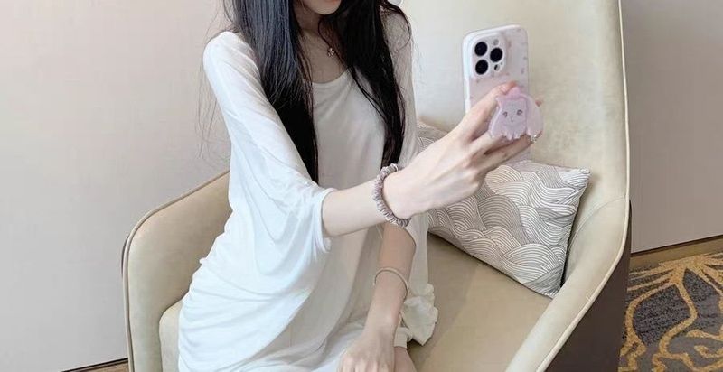 Sunscreen shirt with bat sleeves, gentle casual, women's 2024 summer collarbone exposed cloak, soft and loose, slightly_voghion.com