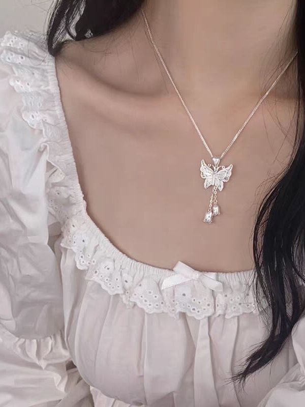Sterling Silver Butterfly Lily Of The Valley Necklace For Women, Niche High-end Light Luxury Exquisite Collarbone Chain,_voghion.com
