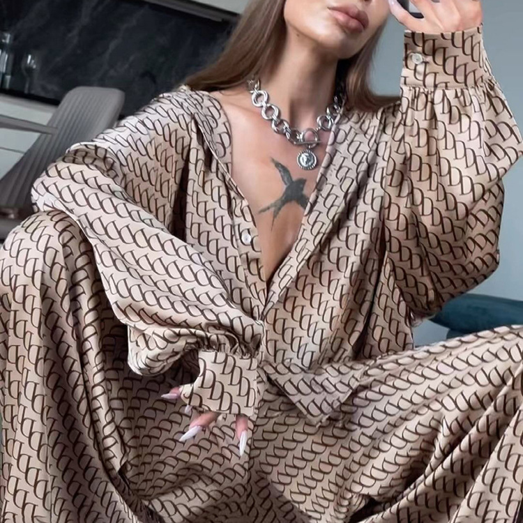 Abbigliamento da donna primaverile di alta qualità, camicia ampia a maniche lunghe e pantaloni, completo in raso stampato a due pezzi_voghion.com