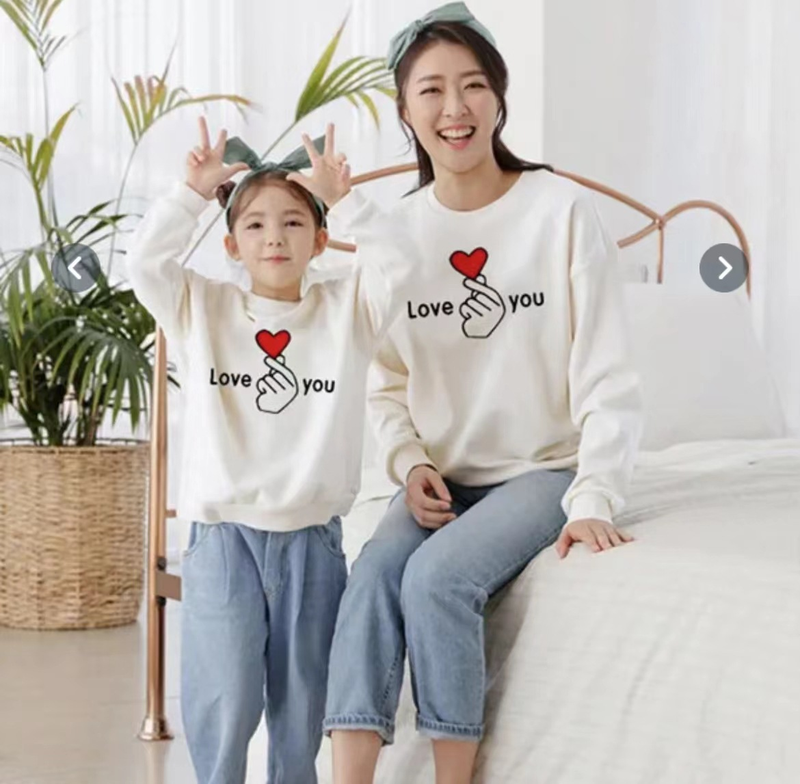 Eltern-Kind-Kleidung Herbst-Hoodie Eine dreiköpfige Familie Mutter-Tochter-Kleidung Vier Mutter-Tochter-Familie_voghion.com