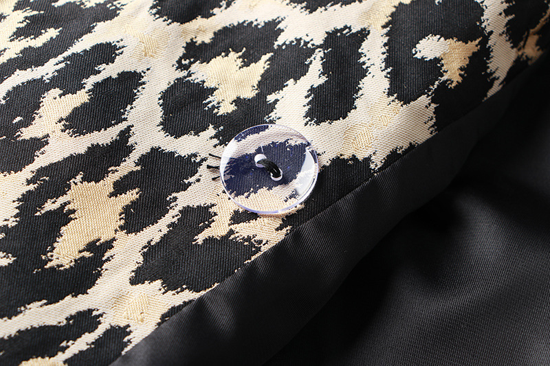 Cappotto da donna retrò, alla moda, con stampa leopardata, corto, attillato, piccolo, con fibbia in metallo con bordo incrociato_voghion.com