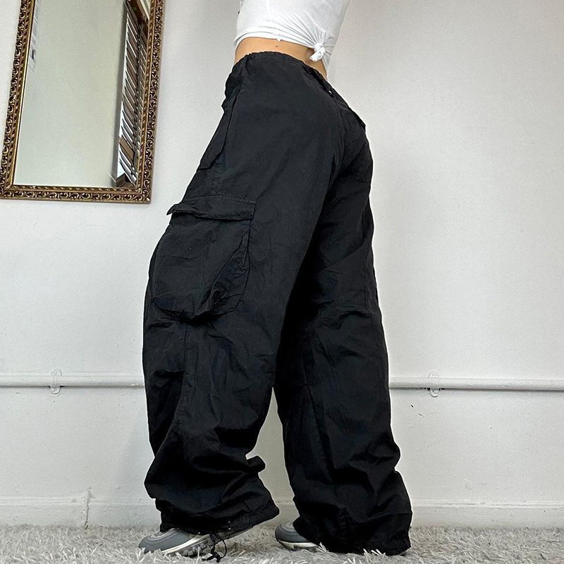 Locker sitzende Arbeits- und Freizeithose mit niedriger Taille im amerikanischen Straßenstil, großes Taschendesign für Damen in Schwarz, vielseitig gewebt_voghion.com