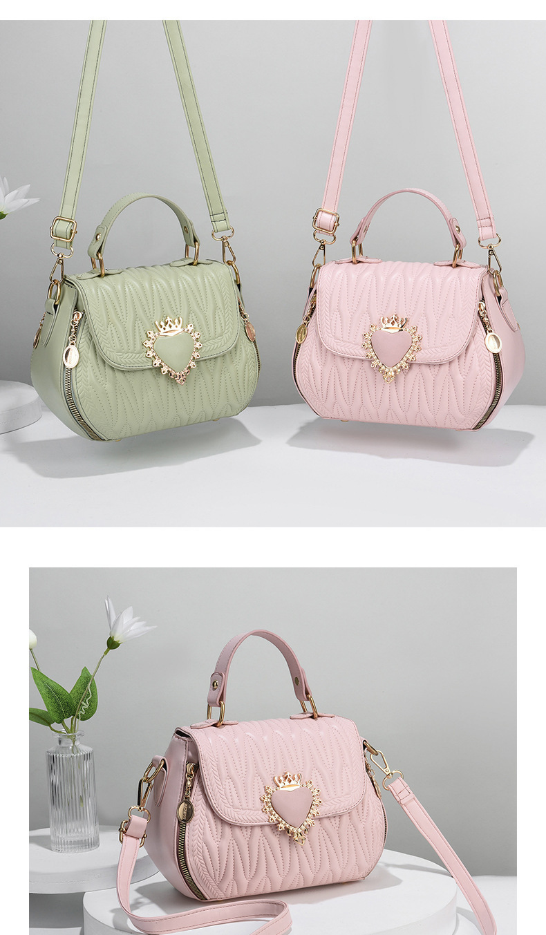 Borse da donna Borsa a tracolla di grande capacità a forma di conchiglia ricamata con texture a tracolla borsa da donna di celebrità di Internet con trama alla moda_voghion.com