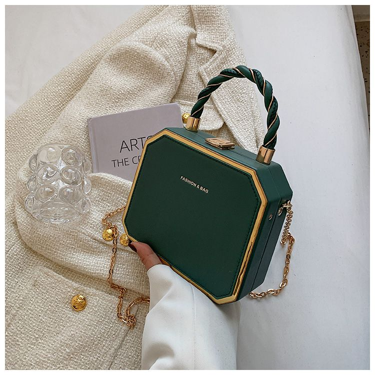 Borsa da donna: borsa a forma di scatola alla moda, semplice, versatile, Celebrity 2023 Nuova borsa a tracolla a catena squisita per donna_voghion.com