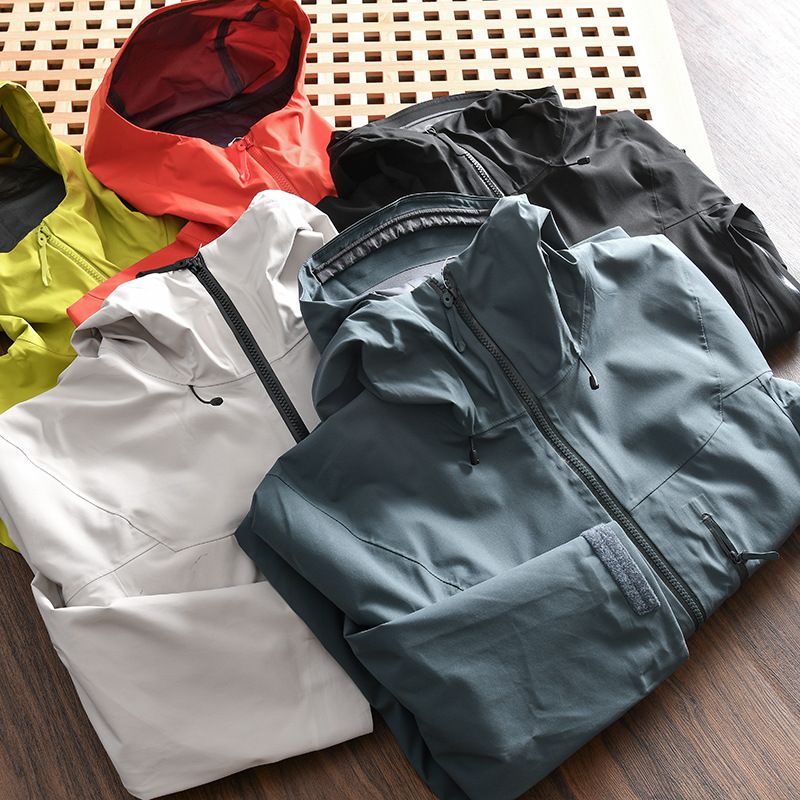 Men's Clothing climbing series spring men's full rubberized rainproof hard shell ski jacket functional assault jacket_voghion.com