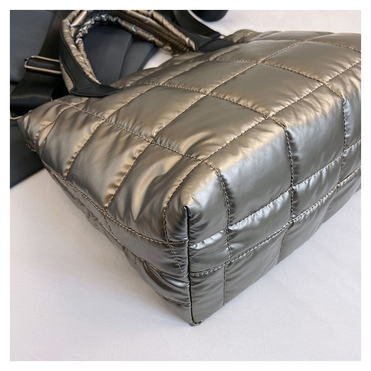 Large Capacity Bag For Women In Autumn And Winter 2023, New Fashionable And Simple Single Shoulder Crossbody Cotton Jacket Bag_voghion.com