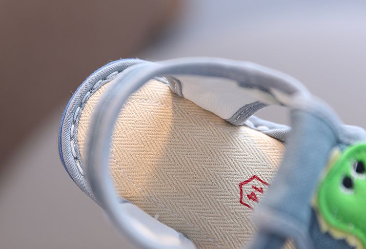 Sandali per bambini fatti a mano antiscivolo da interno per ragazzi_voghion.com