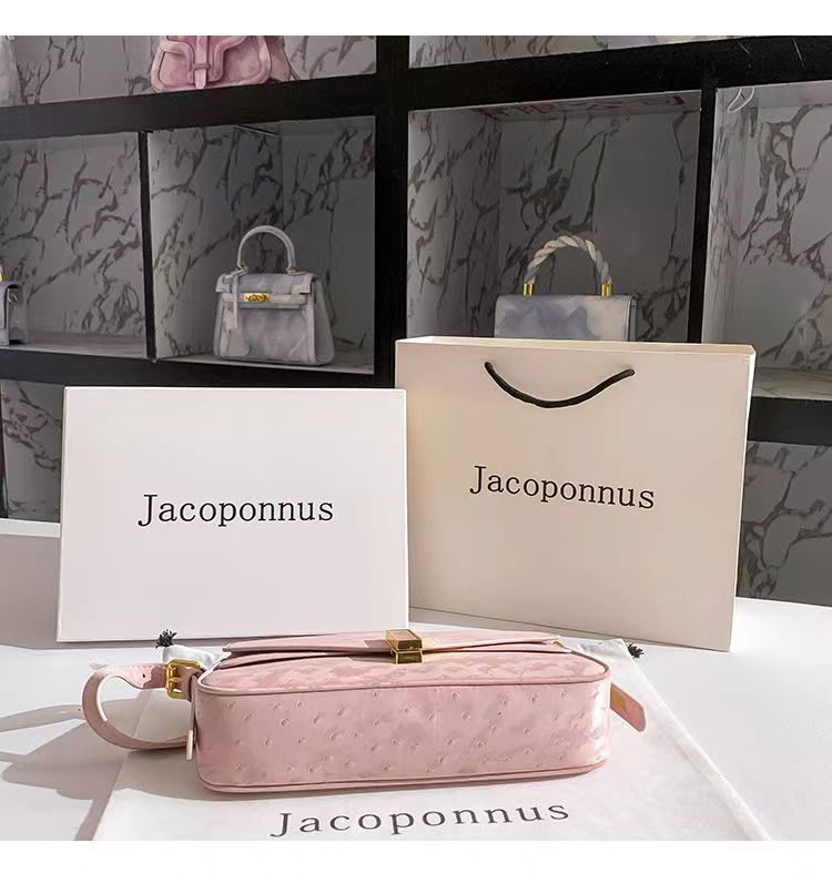 Borsa sotto le ascelle di lusso rosa tenue 2023 Borsa da donna di nuova moda Autunno Texture avanzata Piccola folla Ins Fashion Bag_voghion.com
