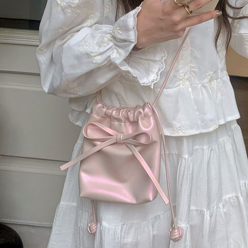 Nischendesign Bowknot Mini für Frauen 2025 Neue Sommer Stilvolle Schulter Crossbody Handytasche_voghion.com