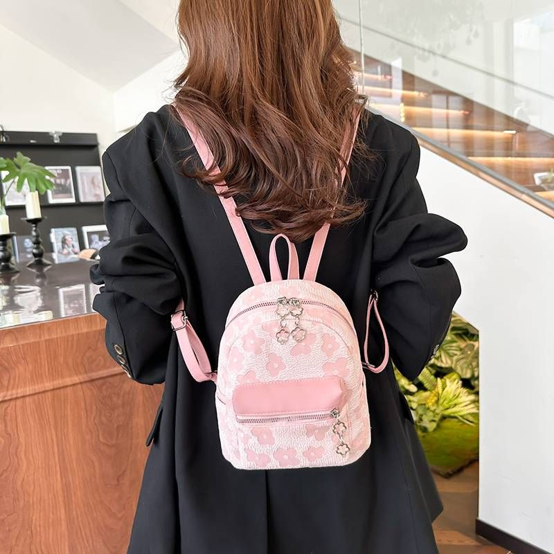 ins super fire girl foreign style 2024 summer new fashion lightweight women's backpack small schoolbag_voghion.com