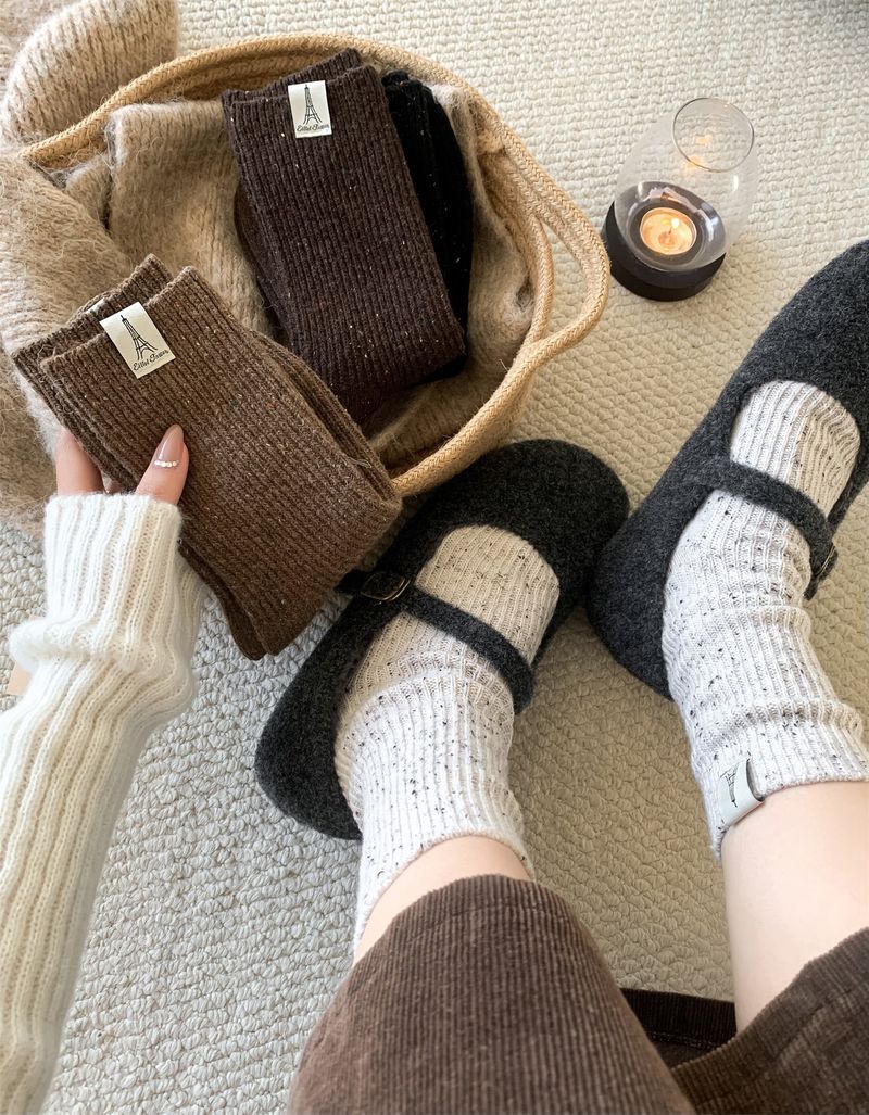 Damensocken Herbst und Winter Verdickte warme Wollsocken Stapelsocken Mittelrohrsocken Einfarbig_voghion.com