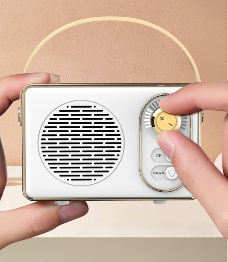 Cross-Border Retro Space Capsule Bluetooth Speaker Gift Radio Mobile Phone High-End Home Nostalgic Super Bass Sound_voghion.com