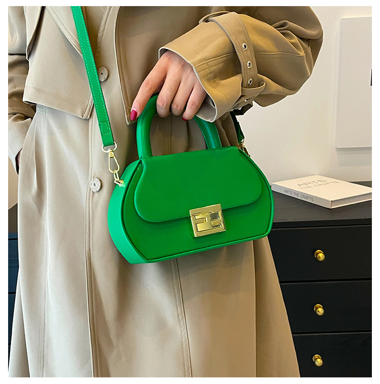 Tas Dames 2023 Nieuwe Draagbare Harde Shell Damestas Mode Tassen Dames Schoudertas Grensoverschrijdende Eenvoudige Messenger Damestas_voghion.com