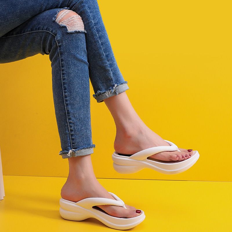 Sapatos femininos de salto grosso, mocassins estilosos para praia e litoral._voghion.com