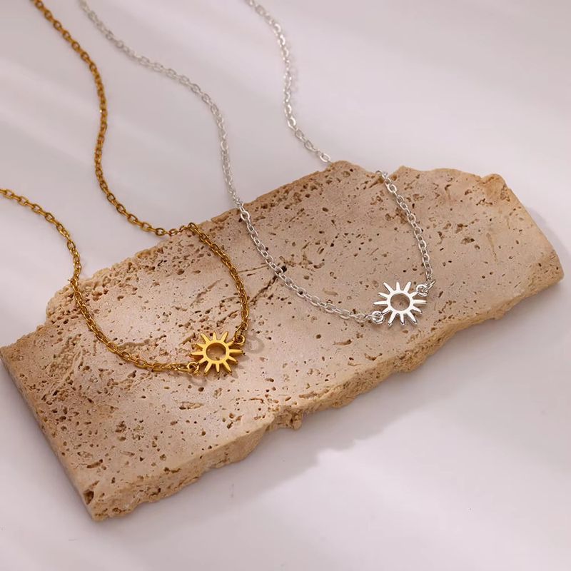 Retro Ethnic Bohemian Beach Simple And Versatile Sunflower Collarbone Chain Titanium Steel 18k Gold Necklace Jewelry_voghion.com