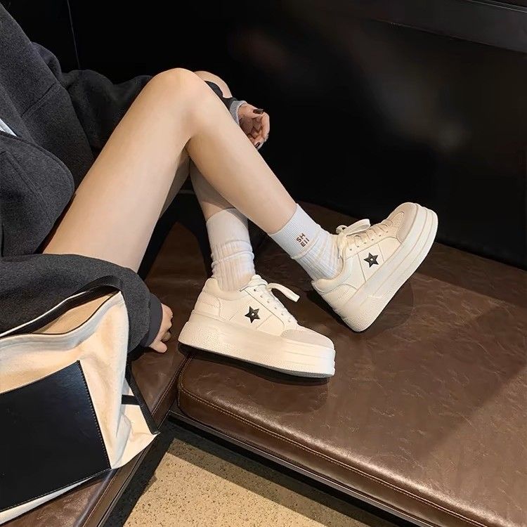 High Version D Brand New Logo Thick-Soled Casual Sports White Sneakers Star Round Toe Height-Increasing Platform Shoes_voghion.com