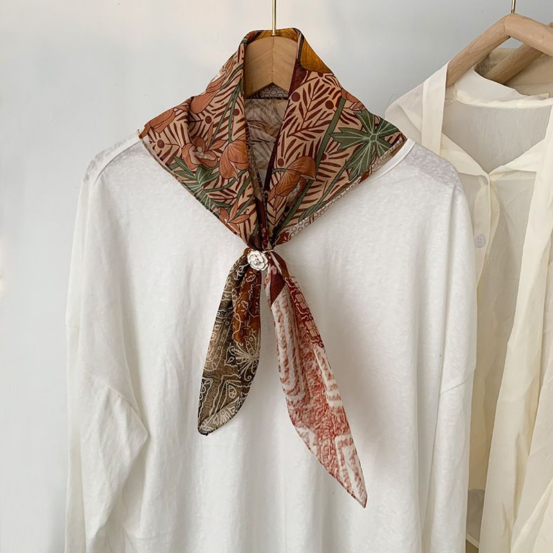 Sciarpa retrò francese piccola per donna, sciarpa di seta e cotone di alta qualità, nuova sciarpa versatile del 2025 da abbinare alle camicie, all'ingrosso_voghion.com