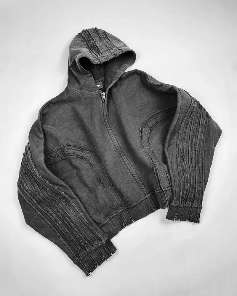 Felpa con cappuccio e cerniera patchwork retrò: felpa streetwear da uomo in stile gotico con esclusivo design a giunzioni_voghion.com