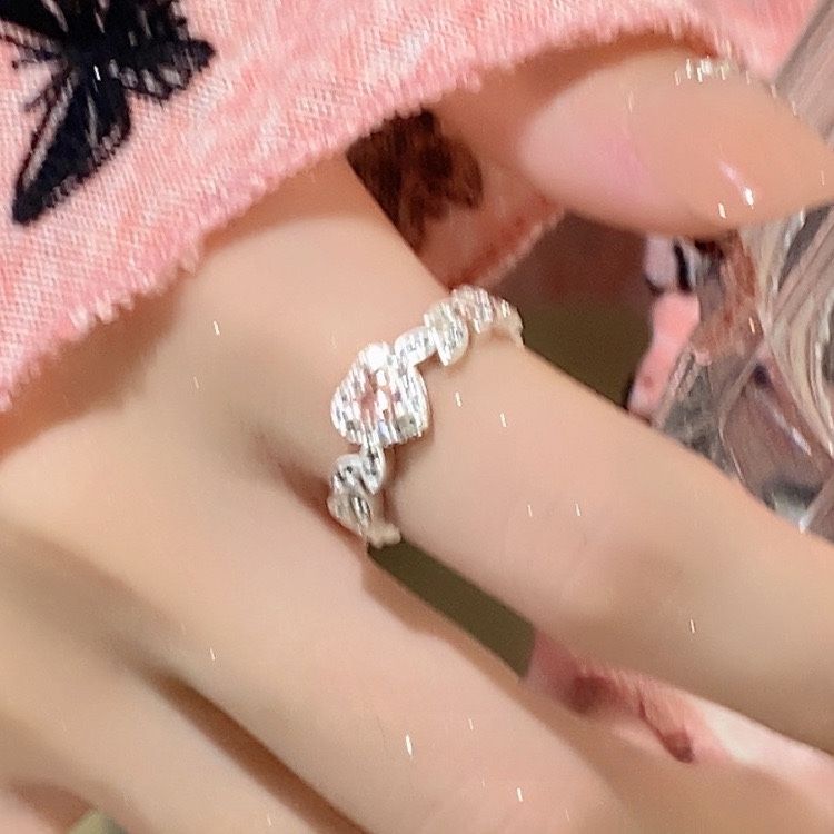 Bague d'amour française avec zircon épissé croix ouverture index bague tempérament exquis et élégant, niche et sensation haut de gamme_voghion.com