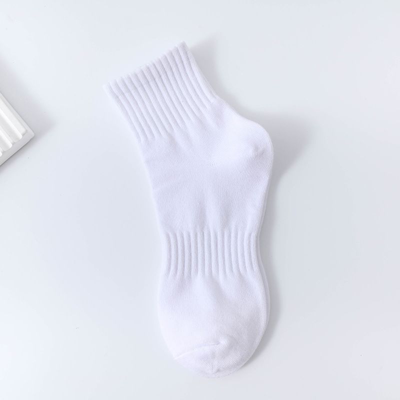 Chaussettes de basket-ball mi-hautes tendance en coton peigné 2025D pour homme, courtes et polyvalentes, couleur unie_voghion.com