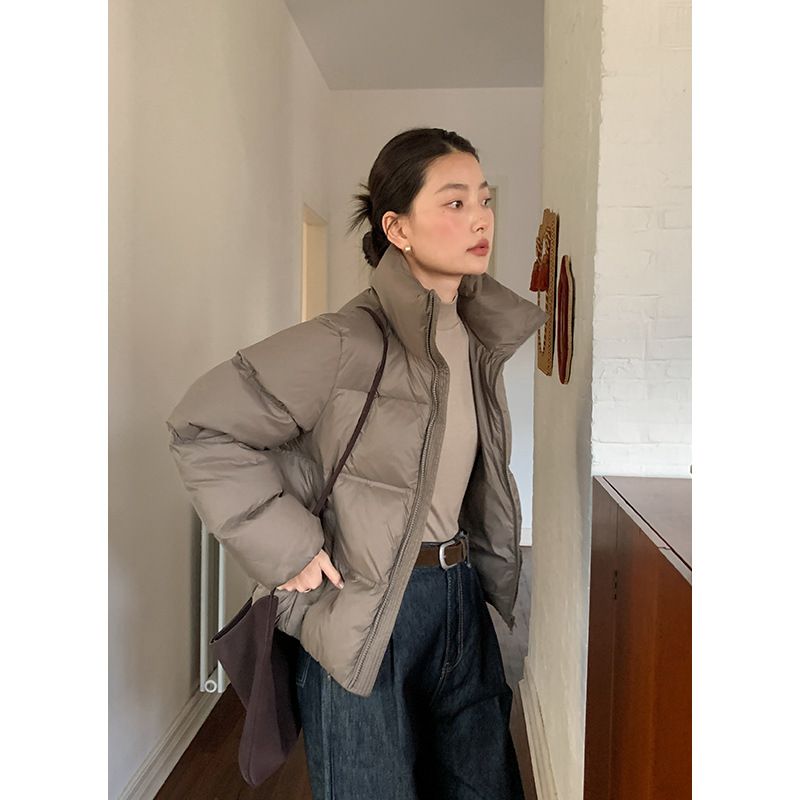 Mulan promove jaqueta leve e quente para mulheres em Guangzhou Treze Linhas, outono e inverno, com penas de pato branco_voghion.com