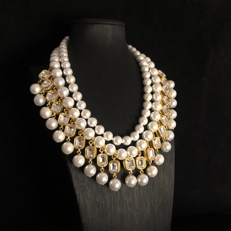 Mehrschichtige kurze Halskette aus Glasperlen, besetzt mit Diamanten und facettierten Edelsteinen, Perlenkette, Pulloverkette_voghion.com