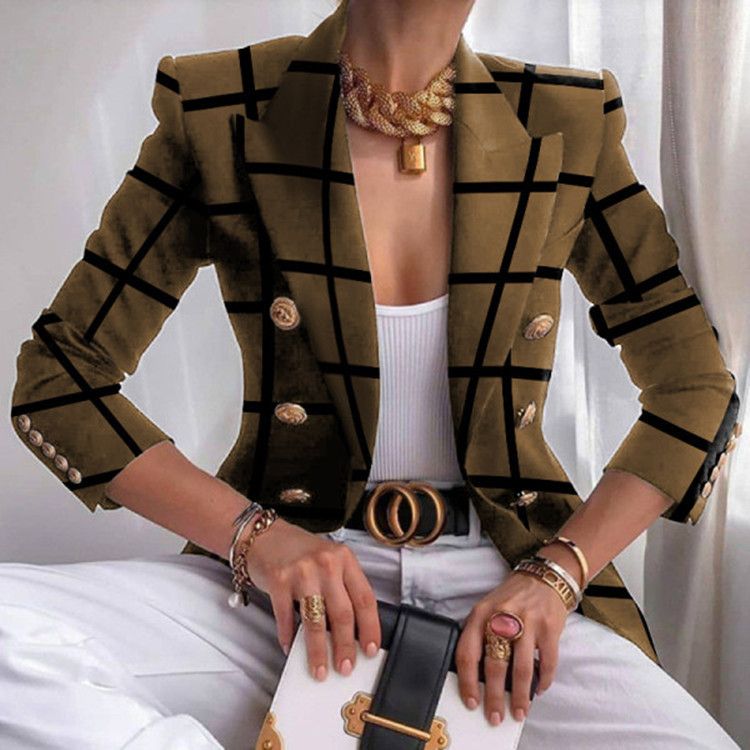 Completo da donna con stampa, piccolo, aderente, corto, doppiopetto_voghion.com