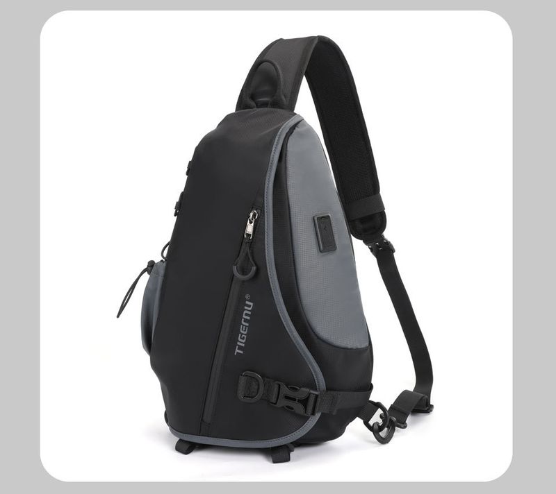 Minimalist New Chest Bag Sports Large Capacity Chest Bag New Student Crossbody Men's Bag_voghion.com