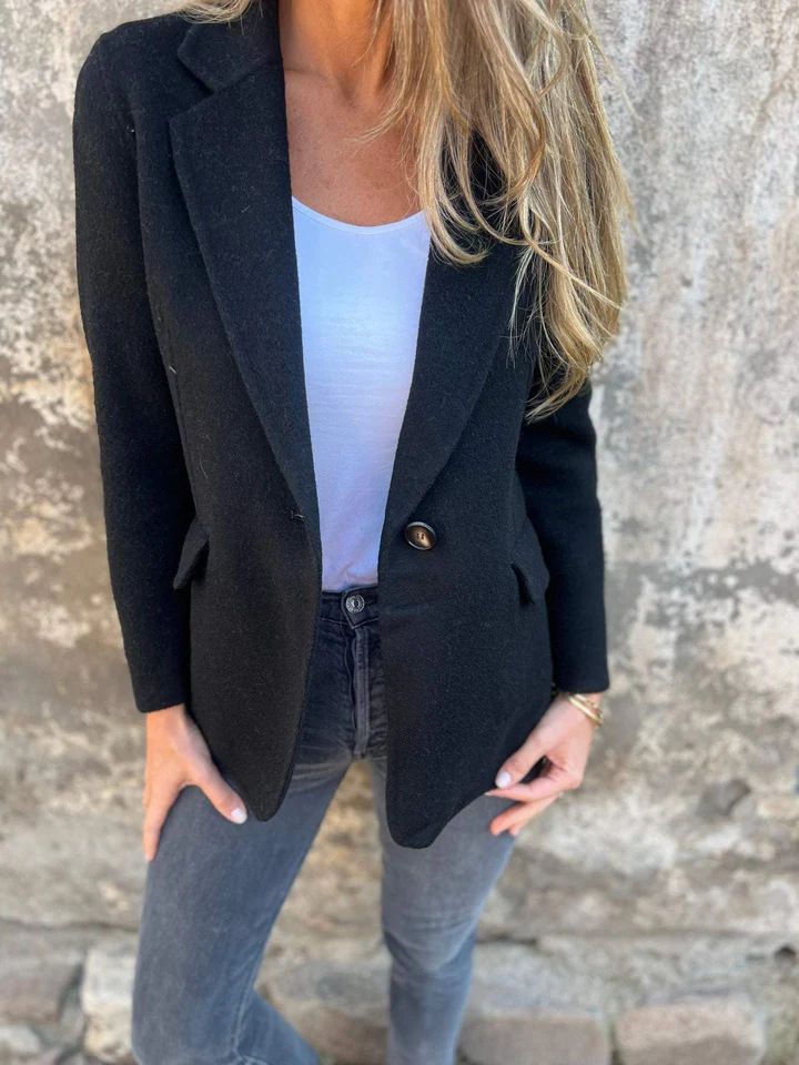 Giacca da abito casual da donna in lana con risvolto e bottone e tasca_voghion.com