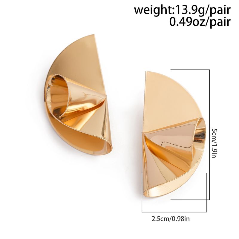Personality metal geometric texture hollow earrings female irregular twisted glossy earrings earrings_voghion.com
