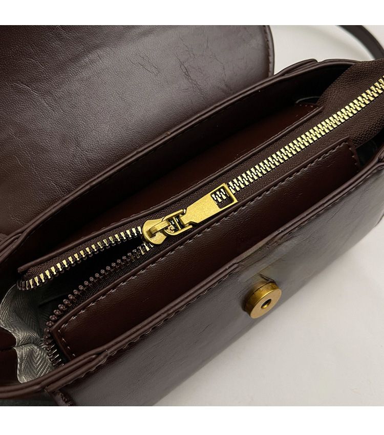 Faionable Retro Women's Crossbody Bag Handbag Soft PU Leather Magnetic Bule Closure Small Square Bag For Casual Ocns_voghion.com