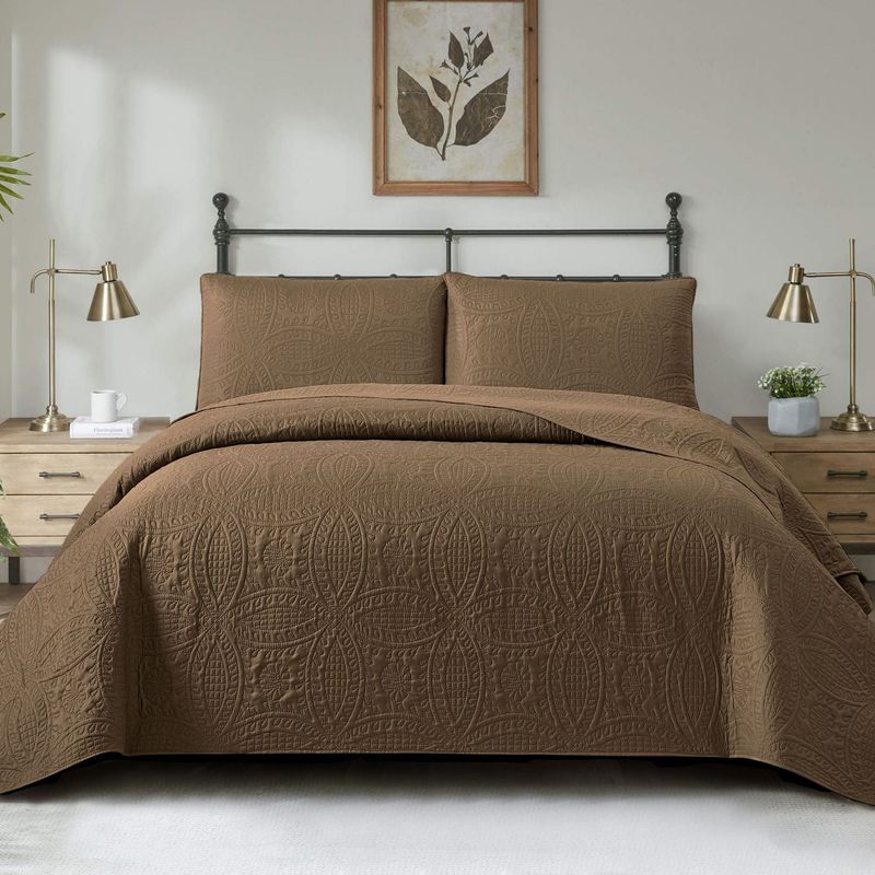 Premium Quilt Set With Dyed-Woven Fabric & Quilting - European Embroidery, 1.8m Bed Fit, Multiple Patterns Available_voghion.com