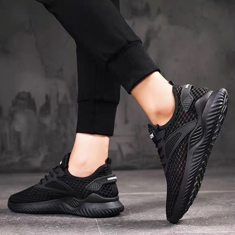 Men's Shoes Summer Breathable Thin Mesh Mesh Shoes Black Light Sports Casual Running Non-slip Large Mesh Hollow Shoes_voghion.com