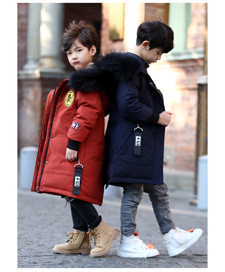 Chłopięca kurtka puchowa w stylu koreańskim – średniej długości, zimowa kurtka z kapturem | 90% białego puchu kaczego | Lekka i ciepła (3-8 lat) | Czarny/Ciemnoniebieski/Zielony wojskowo_voghion.com