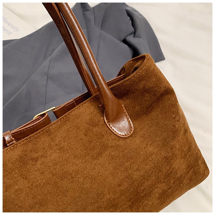 2024 Trendy Matte Texture Tote Commuter Large Capacity Suede Handbag Shoulder Women's Bag_voghion.com