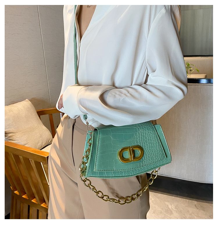 2023 Nuova struttura francese Borsa piccola da donna popolare Borsa a tracolla alla moda con catena a spalla Nether Borsa a tracolla rossa alla moda_voghion.com