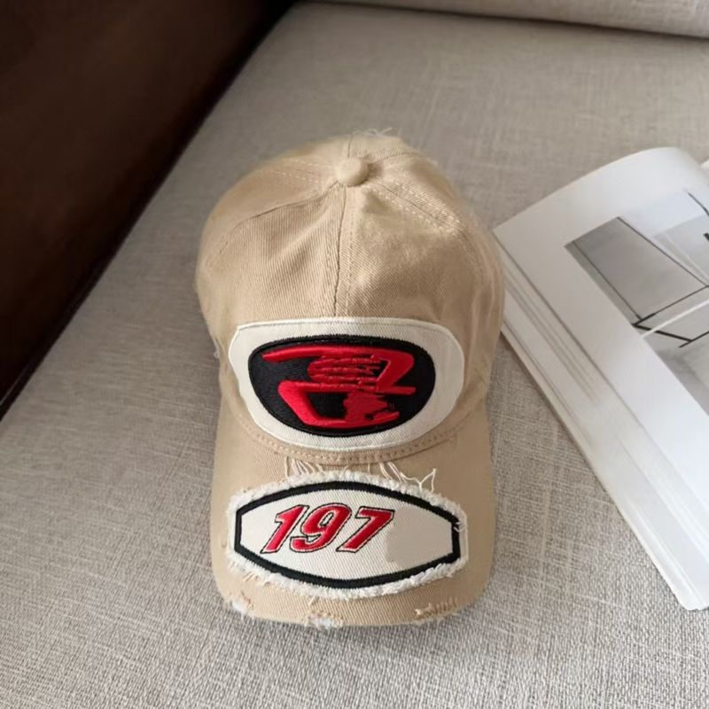 2025 Dark Vibes Style Nischen-Softtop-Entenschnabelpaar-Street-Fashion-Marke, gewaschene Baseballkappe mit gesticktem Logo_voghion.com